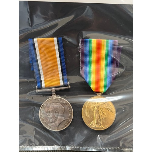 9483 - NORFOLK REGIMENT INTEREST: Two WWI pairs of medals named to 25389 PTE. R. BAXTER NORF. R. and 43085 ... 