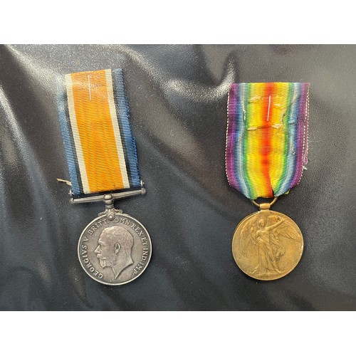 9441 - NORFOLK REGIMENT INTEREST: A pair of WWI medals named to 8586 SGT. W. HOWELL NORF. R., from St. Mark... 