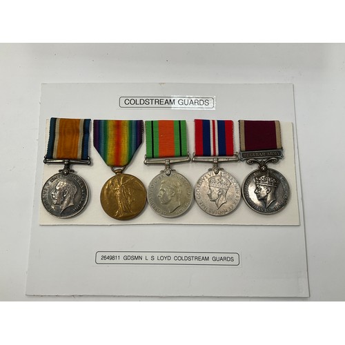 9413 - A pair of WWI medals together with WWII Defence and War medals and an Army Long Service Medal to 264... 