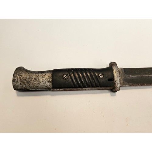 9339 - A Third Reich era German Mauser bayonet, stamped 37 to blade back (1937), serial number 7594, blade ... 