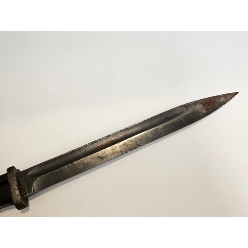 9339 - A Third Reich era German Mauser bayonet, stamped 37 to blade back (1937), serial number 7594, blade ... 