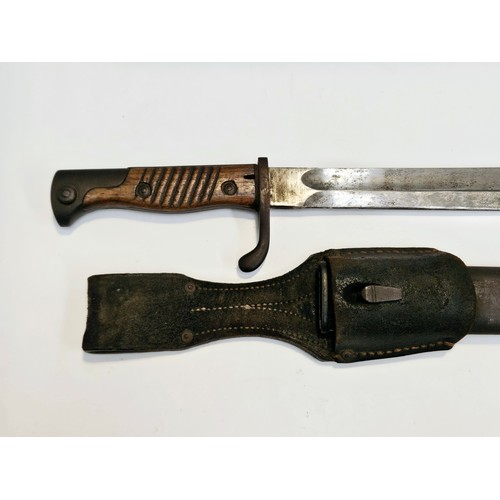 9341 - A WWI German Mauser bayonet, with steel scabbard and leather frog