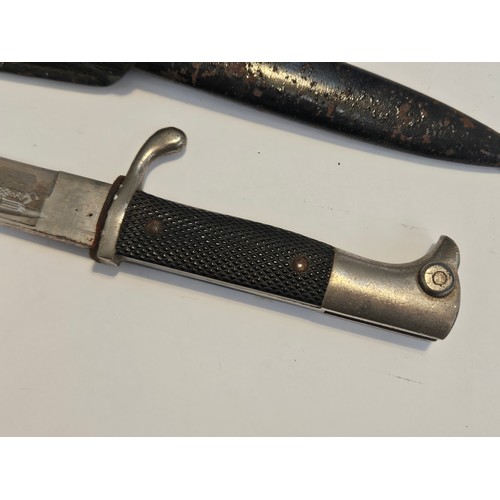 9344 - A Third Reich era German presentation dress bayonet, engraved 'Bur Erinnerung an Meine Dienstzeit', ... 