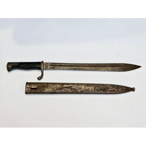 9345 - A WWI German 98/05 'Butcher' bayonet, 2nd pattern, dated 1918, by Ernst Busch, Solingen, with steel ... 