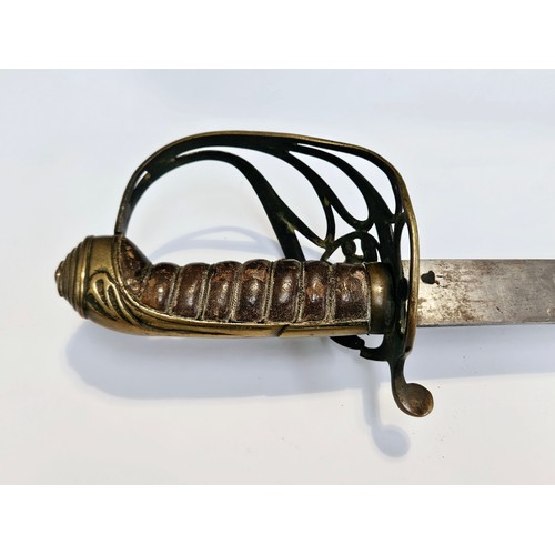 9352 - A Victorian Infantry Office's sword circa 1860, a later variation of the 1822 pattern, Gothic brass ... 