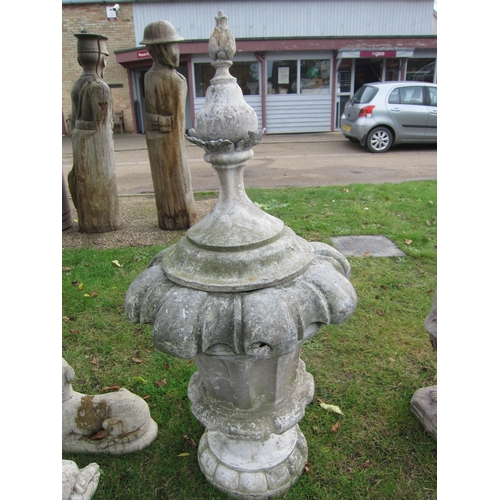 8401 - A large 19th Century lead lidded urn/finial, approx 140cm tall in total