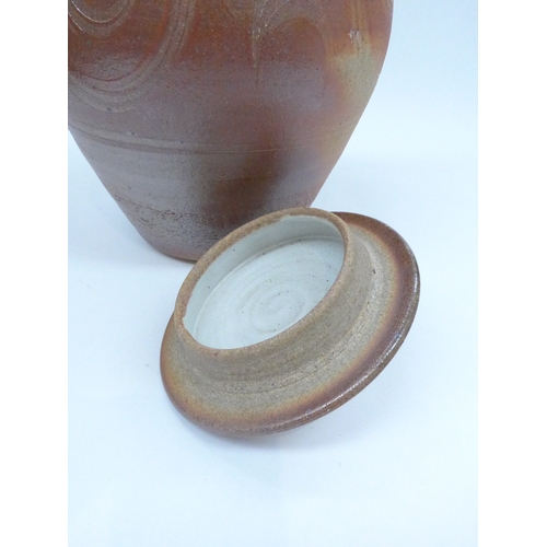 7102 - An Appin Pottery large lidded jar with finger wipe decoration.  Impressed pottery seal and 