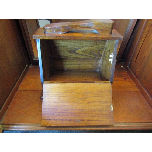 1154 - An oak shoe cleaning box