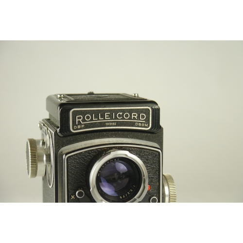 6064 - A Rolleicord VA model 2 6x6 120 medium format TLR camera w/ Xenar 75mm f3.5 lens