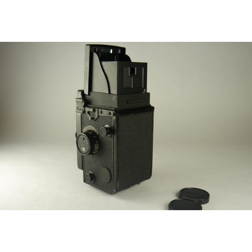 6065 - A Yahsica Mat-124G medium format camera