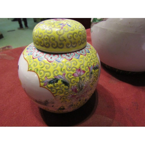 4285 - Two 20th Century Chinese polychrome ginger jars and a pair of vases (a/f) (4)