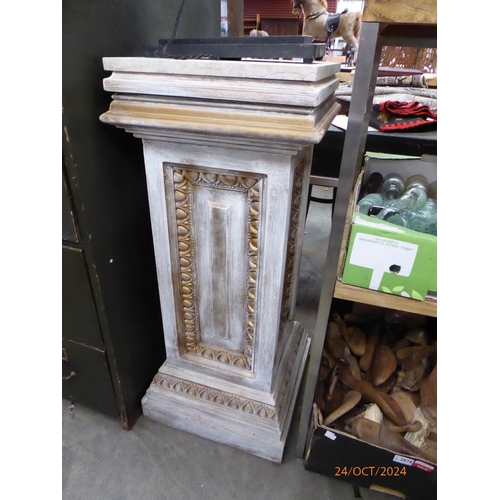 2059 - A painted Georgian style plinth with marble top