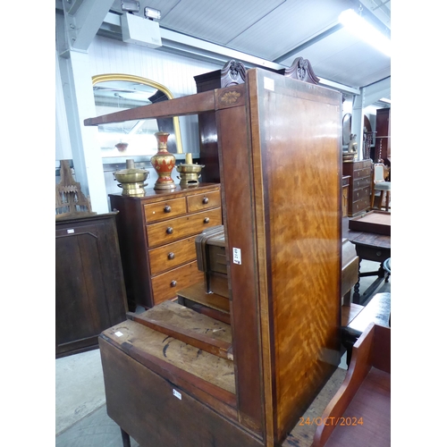 2149 - An early 19th Century Sheraton style cross banded folding card table a/f