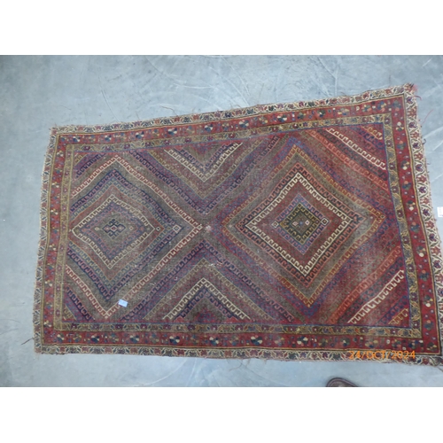 2213 - A persian wool rug, 173cm x 110cm