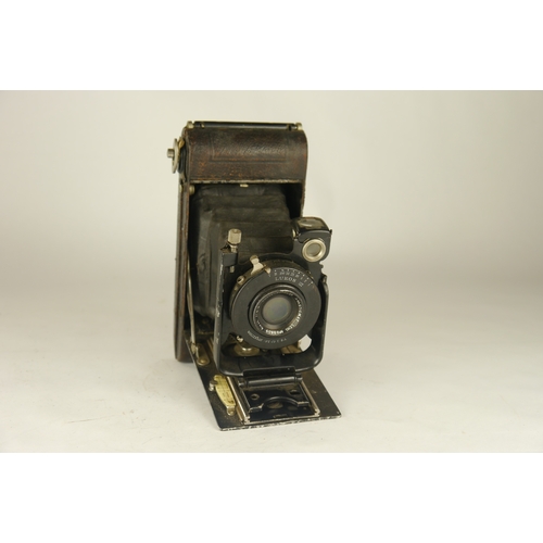 6033 - A Houghton Butcher Carbine 122 Folding Camera, Cooke Lens Lukos III.