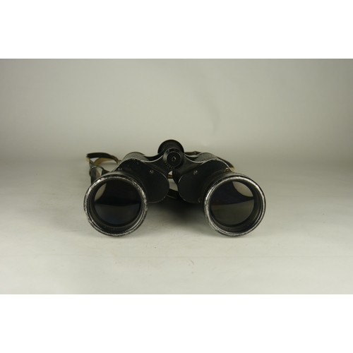 6037 - A pair of Carl Zeiss Jena Jenoptem 10 x 50 binoculars