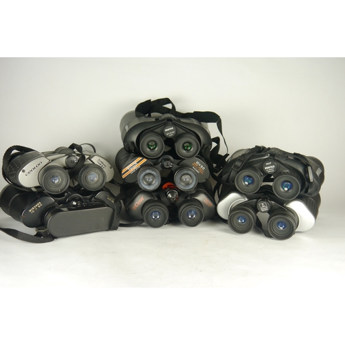 6048 - Seven pairs of mixed Binoculars including a Pentax 10 x 50 SP Porro Prism.