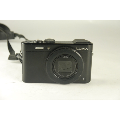 6078 - A Panasonic Lumix DMC-LF1 Compact Digital Camera 12.1MP