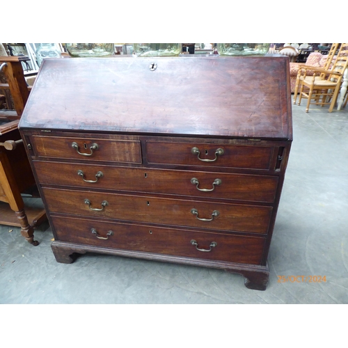 2458 - A Georgian mahogany bureau