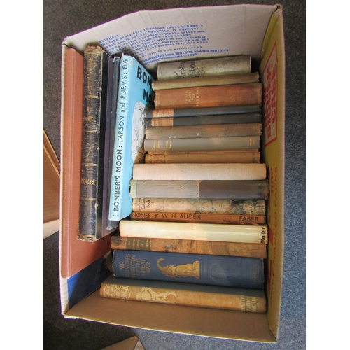 1178A - A box of mixed books including W.H. Auden 1st edition of 'Nones', ex-lib. in dust wrapper, plus othe... 