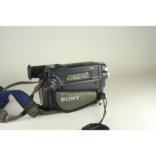 6099 - A Sony DCR-TRV140E camcorder