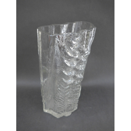 7265 - A large Rosenthal clear glass 1960’s glass vase by Martin Freyer, with bark textured decoration and ... 