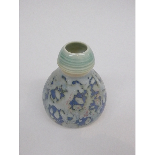 7153 - GEOFFREY SWINDELL (b.1945) A studio pottery diffuser with impressed potters seal to base. 9cm high