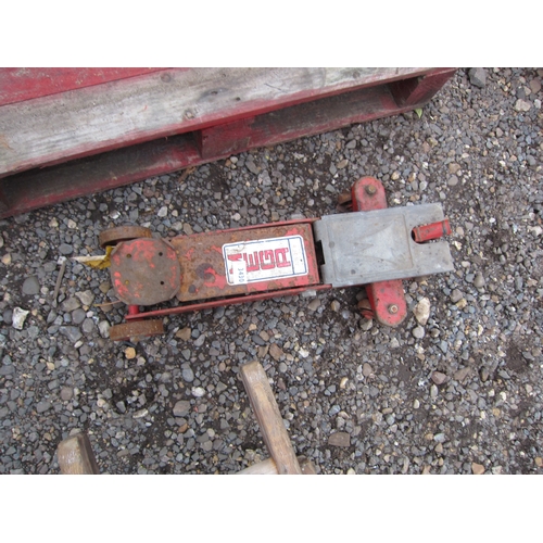 3430 - A trolley jack