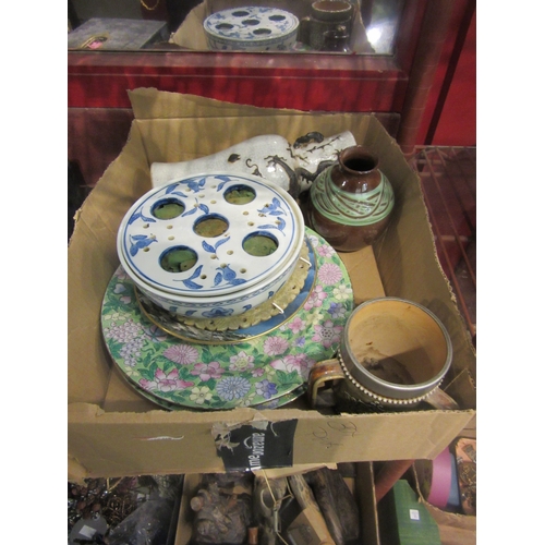 4452 - A box of various ceramics to include Chinese blue and white printed pot pourri, baluster form vase a... 