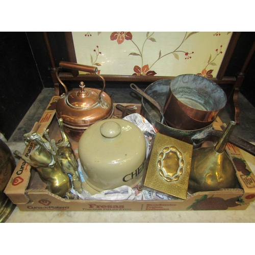 4169 - A box of Brass and Copper ware, including 2 brass horses, a copper teapot, pans, brass funnel etc