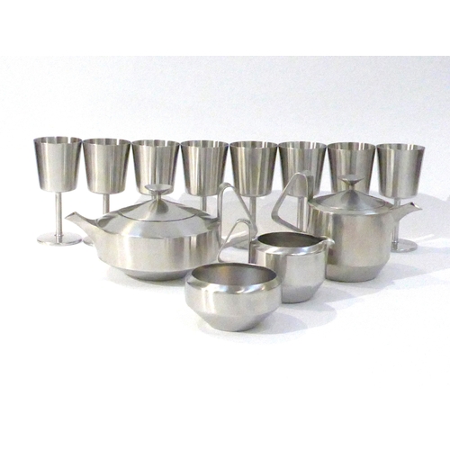 7365 - A Robert Welch jar Old Hall Alveston stainless steel four pint tea set and eight associated old hall... 