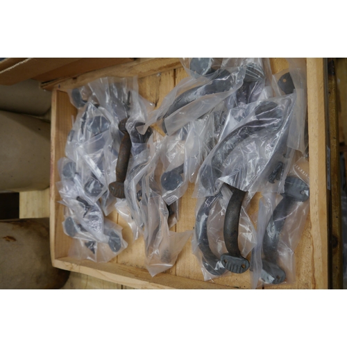 2062 - 22 iron handles