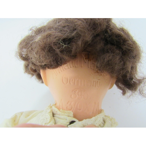 9322 - Two early 20th Century German dolls to include Armand Marseille bisque head girl with brunette wig, ... 