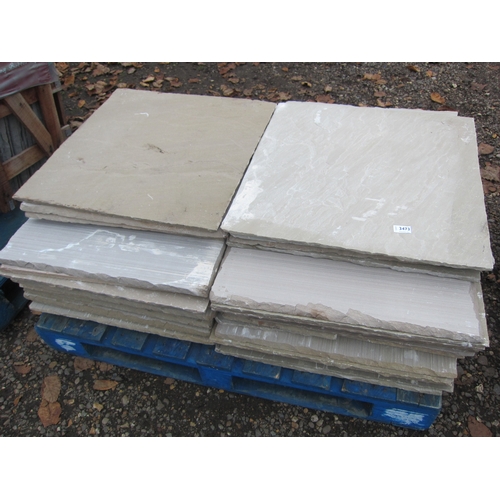 3473 - A pallet of sandstone slabs