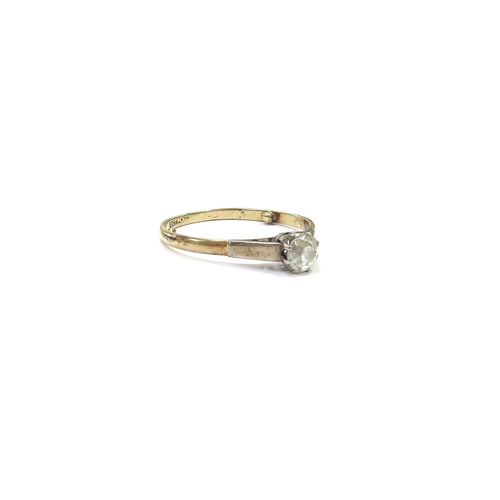 9209 - A diamond solitaire ring, stamped 18ct /plat, 0.25ct approx. Size O with spacer, 2g