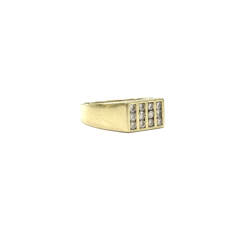 9108 - An 18ct gold ring set with 12 diamonds in rectangular setting. Size T, 8.5g