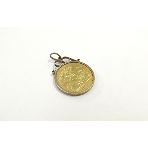 9404 - A 1982 gold half sovereign in 9ct gold loose pendant mount, 4.9g