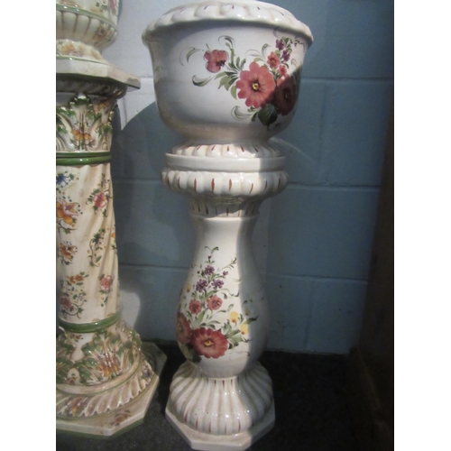 1007 - A Capodimonte jardiniere on stand (93cm height) and one other (2)