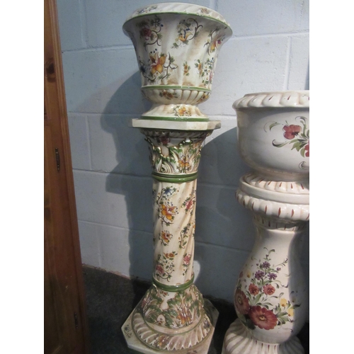 1007 - A Capodimonte jardiniere on stand (93cm height) and one other (2)