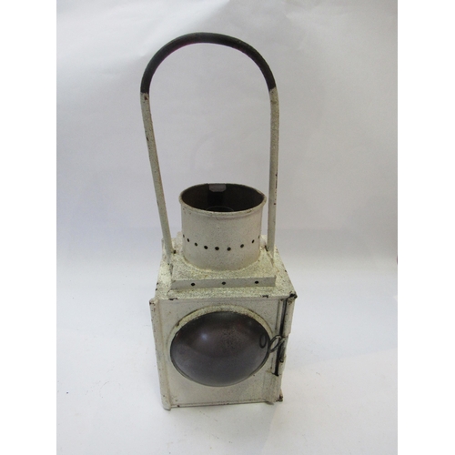 8184 - A white painted railway tail lamp, no interior a/f