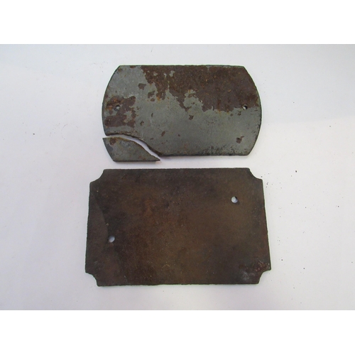 8194 - A cast iron Cambrian wagon plate a/f and a similar G Hincliffe & Co wagon plate  (2)