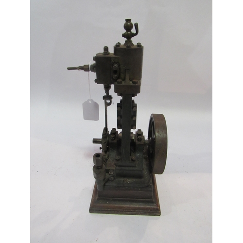 8208 - An early 20th Century vertical stationary steam engine with 5