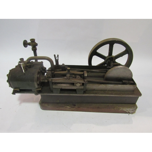 8211 - A single cylinder horizontal steam engine with six spoke 6