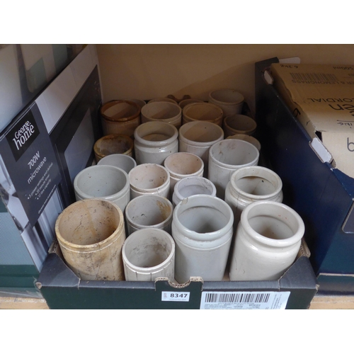 8347 - A box of stoneware preserve pots/jars