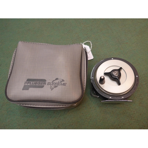 8371 - A soft cased Pflueger Supreme No577 fly reel