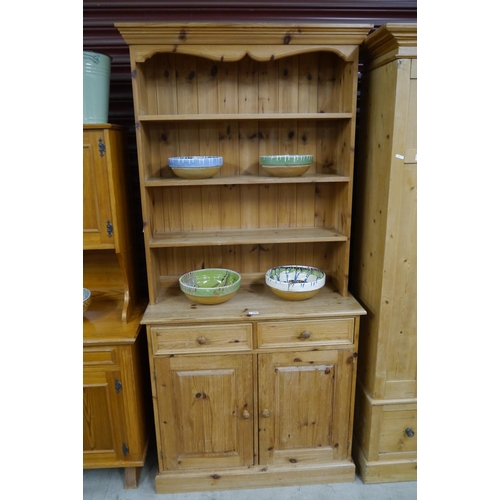 2387 - A modern pine kitchen dresser