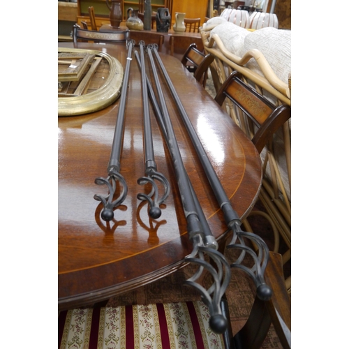 2416 - Five curtain poles