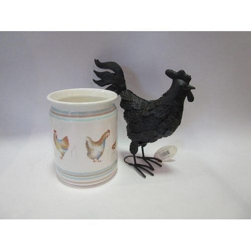 1538 - A utensil pot decorated with chickens and a metal chicken figure (2)