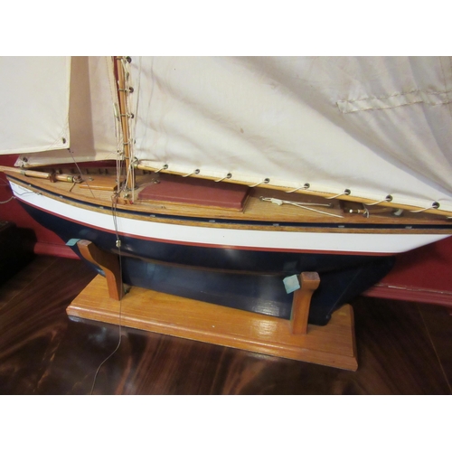 4148 - A model yacht 