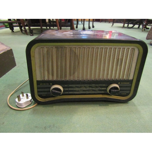 4267 - A 1940's/50's Bakelite cased radio